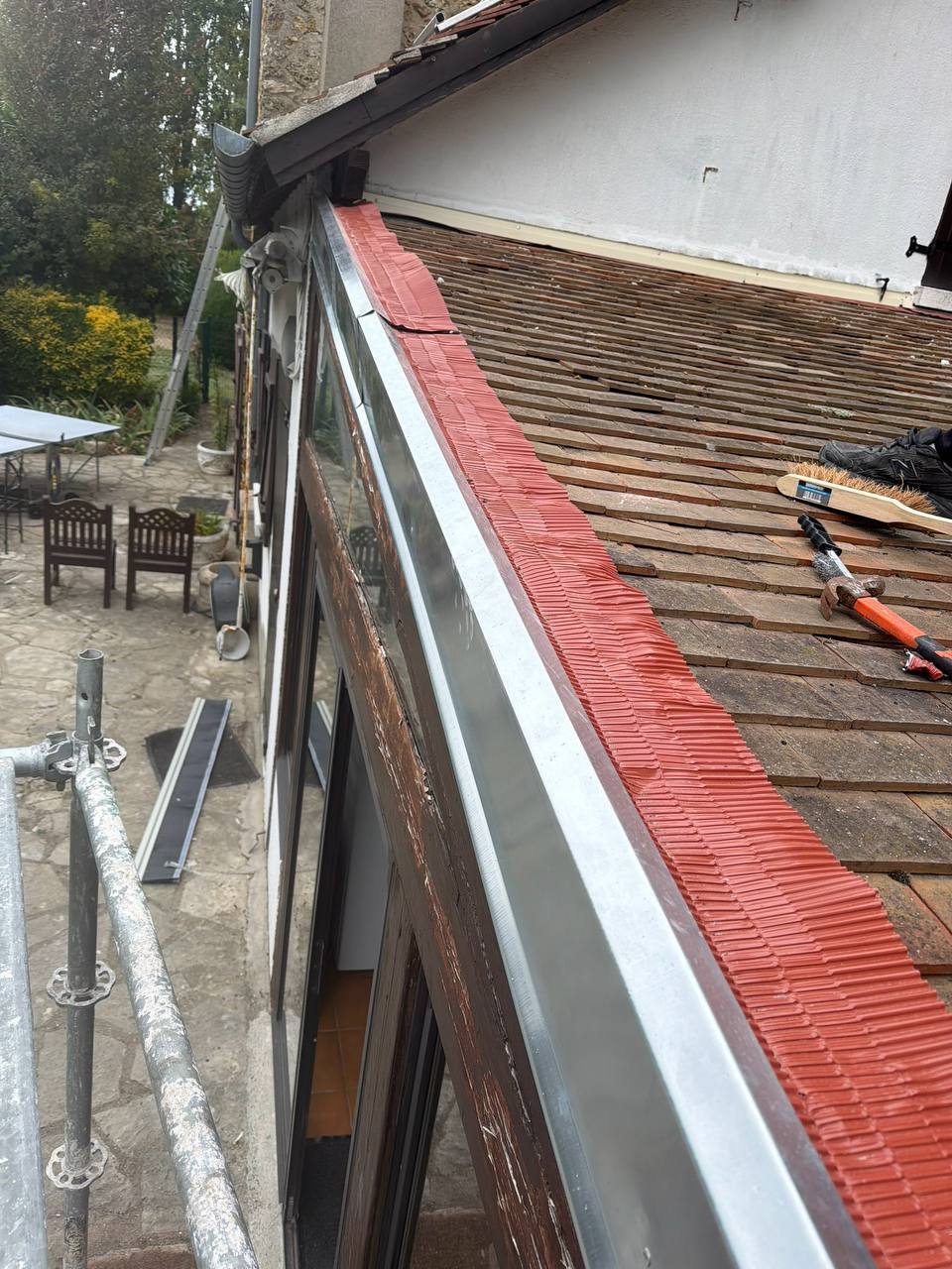 Rives zinc et démoussage manuel à Guyancourt - photo 2
